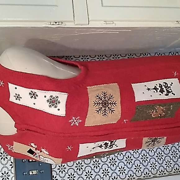 Crystal Kobe pm ugly Christmas sweater cardigan vest - Picture 3 of 4